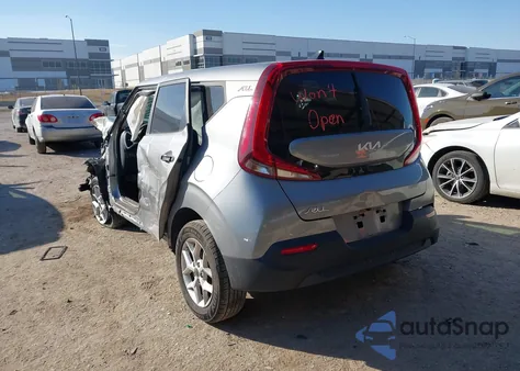 2022 Kia Soul Lx z USA, uszkodzony, nr VIN KNDJ23AU7N7807874